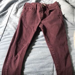 Bullhead maroon jeans